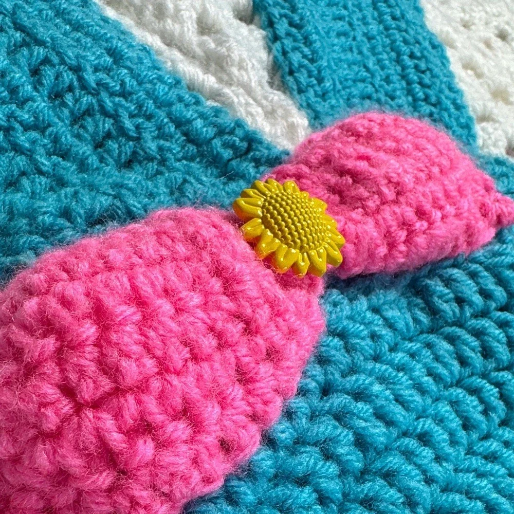 Handmade‎ Crochet Baby Blanket Penguin Bunny Reversible White Teal Granny Square